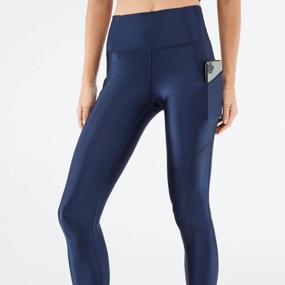 Fabletics Oasis Shine Legging & Leilani Zip Front Built In Bra Top - Picture 2 of 12